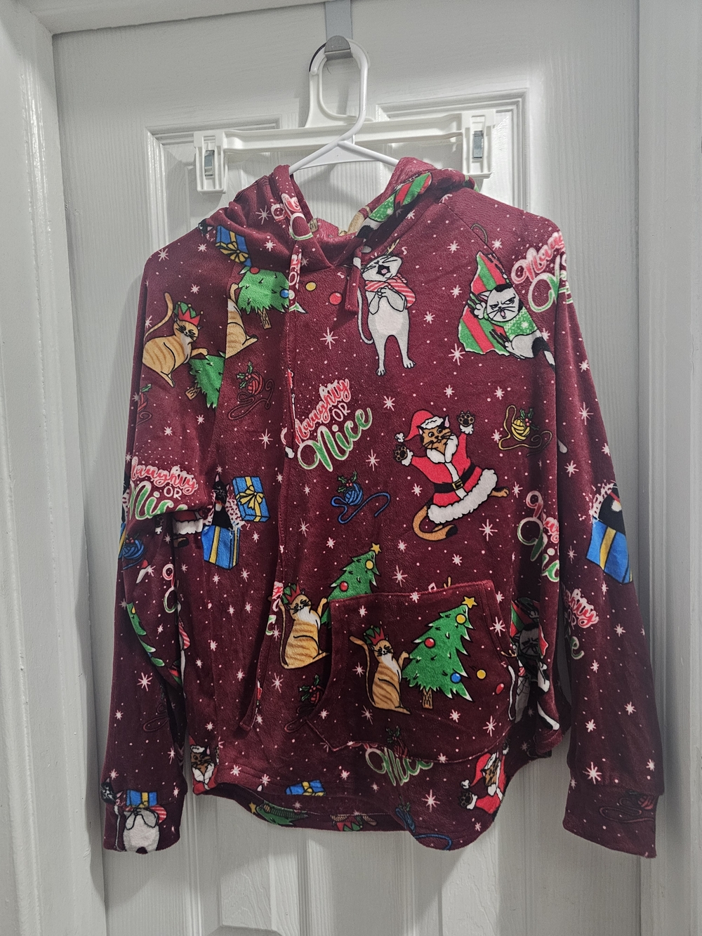 No Boundaries Burgundy Holiday Cat Hoodie